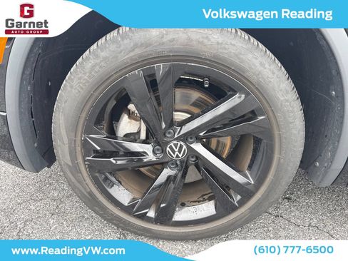Used 2023 Volkswagen Tiguan SE R-Line AWD/4WD image 10