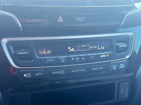 Used 2020 Honda Passport Touring image 16