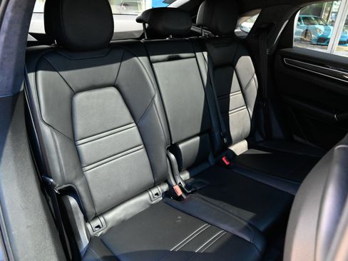 Used 2023 Porsche Cayenne GTS AWD/4WD image 53