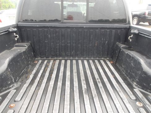 Used 2017 Toyota Tacoma SR5 image 13