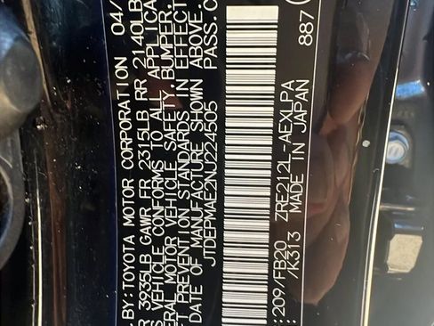 Used 2022 Toyota Corolla LE image 29