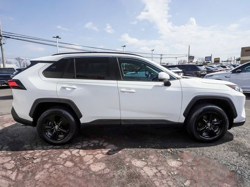 Used 2020 Toyota RAV4 XLE FWD image 47