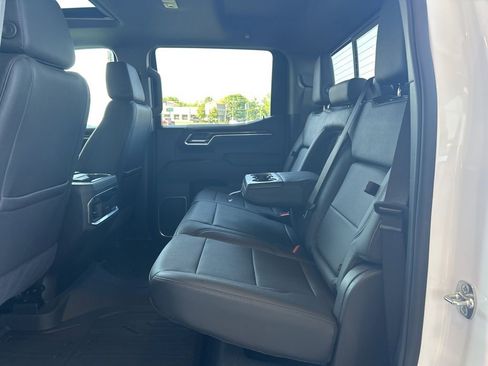 Used 2026 GMC Sierra 1500 Elevation w/ Elevation Premium Package AWD/4WD image 9