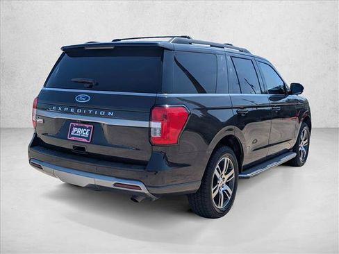 Used 2022 Ford Expedition XLT RWD image 5