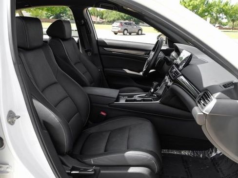 Used 2019 Honda Accord Sport image 34