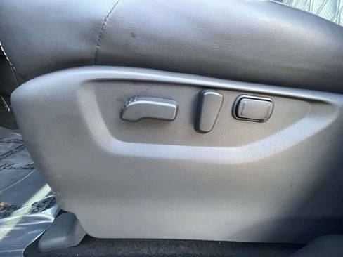 Used 2023 Nissan Armada Platinum w/ Captain's Chairs Package RWD image 13