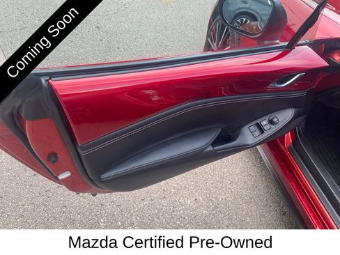 Used 2025 MAZDA MX-5 Miata RF Grand Touring RWD image 16
