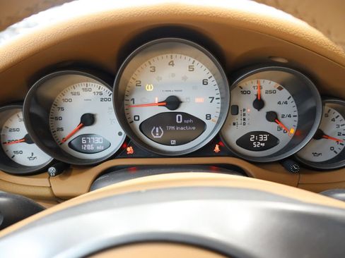 Used 2009 Porsche 911 Carrera S image 23