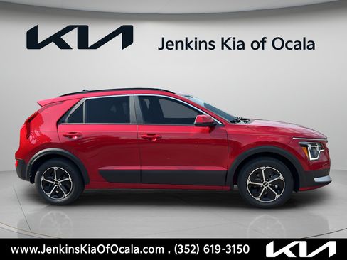 New 2026 Kia Niro LX FWD image 2