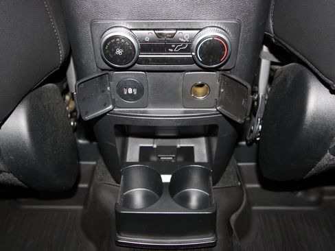 Used 2024 Ford Explorer ST-Line w/ Class IV Trailer Tow Package AWD/4WD image 28