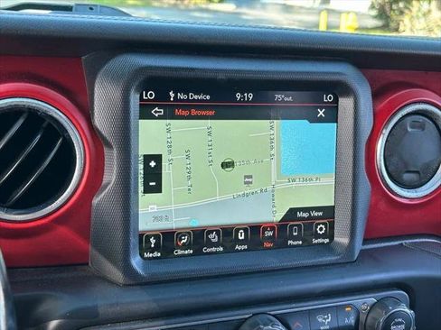 Certified 2020 Jeep Wrangler Unlimited Rubicon AWD/4WD image 18