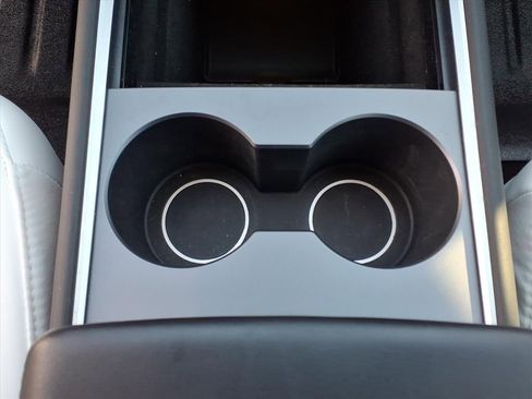 Used 2023 Tesla Model 3 Standard Range image 24