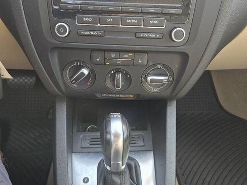 Used 2014 Volkswagen Jetta TDI FWD image 22