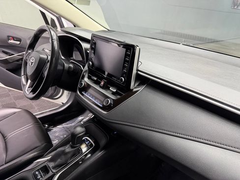 Used 2020 Toyota Corolla XLE w/ Carpet Mat Package (TMS) FWD image 47