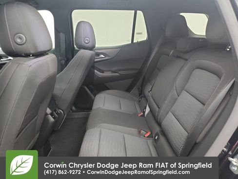 Used 2026 Chevrolet Equinox LT AWD/4WD image 31