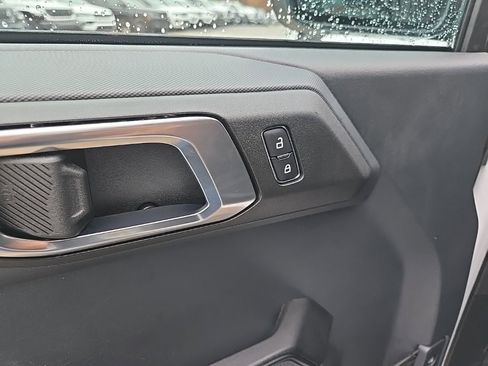 Used 2025 Ford Bronco Big Bend image 28