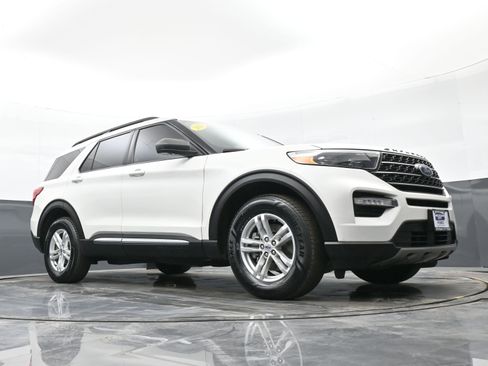 Used 2020 Ford Explorer XLT w/ Equipment Group 202A image 39