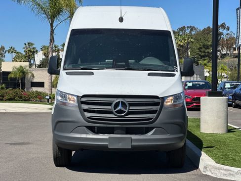 New 2025 Mercedes-Benz Sprinter 2500 image 8