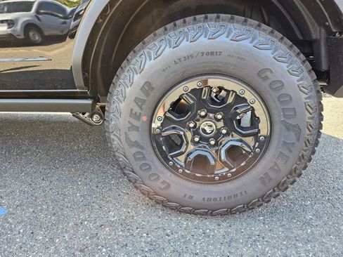 New 2026 Ford Bronco Big Bend w/ Black Diamond Package AWD/4WD image 9