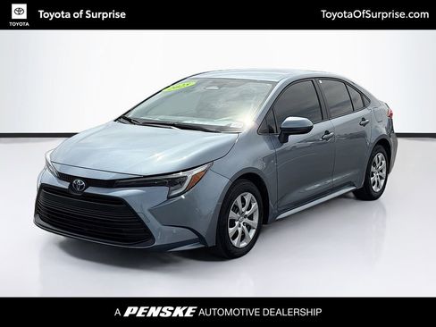 Used 2025 Toyota Corolla LE w/ Carpet Mat Package (TMS) image 1