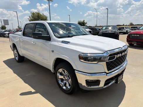 New 2027 RAM 1500 4x4 Crew Cab image 7