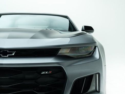 Used 2021 Chevrolet Camaro ZL1 image 7