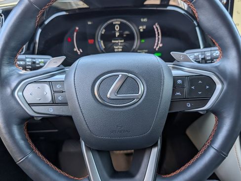 Used 2024 Lexus NX 350h AWD w/ Vision Package image 18