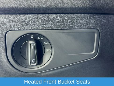 Used 2018 Volkswagen Tiguan SE w/ Panoramic Sunroof Package image 12