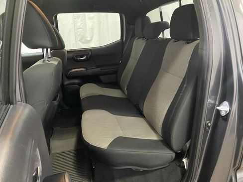 Certified 2023 Toyota Tacoma TRD Off-Road image 11