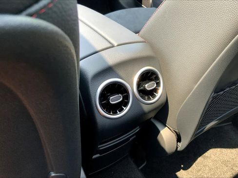 Certified 2025 Mercedes-Benz GLA 250 4MATIC image 22