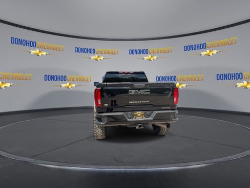 Used 2023 GMC Sierra 3500 AT4 w/ AT4 Premium Plus Package AWD/4WD image 7