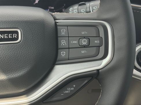 New 2026 Jeep Grand Wagoneer Limited image 25