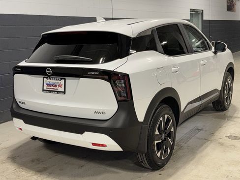 New 2025 Nissan Kicks SV w/ Illumination Package image 12