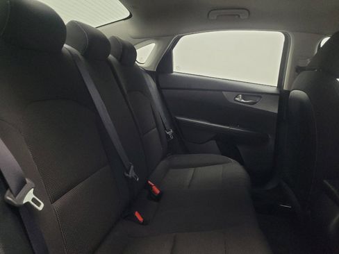 Used 2020 Kia Forte LXS image 19