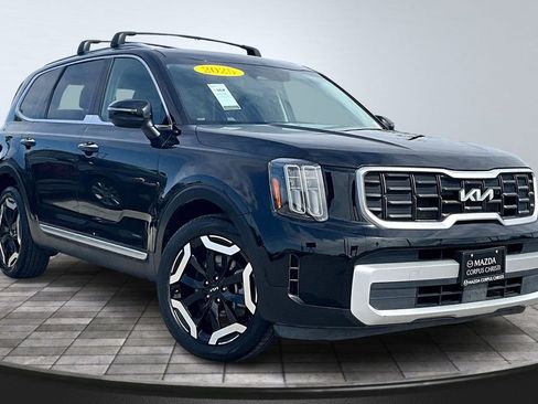 Used 2025 Kia Telluride S image 4
