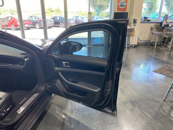 Used 2018 Porsche Panamera 4S AWD/4WD image 20