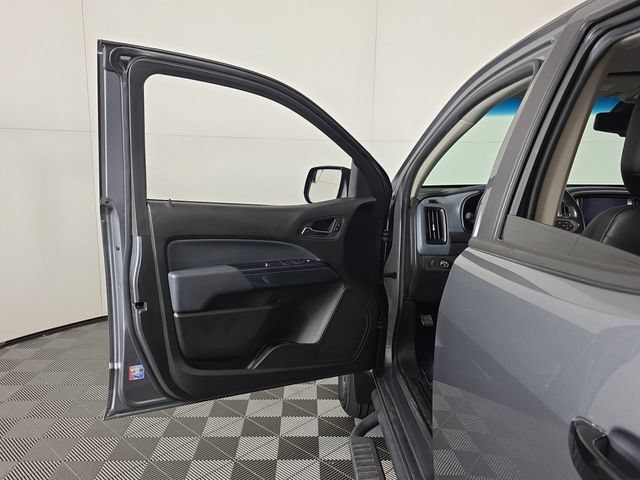 Certified 2022 Chevrolet Colorado Z71 w/ LPO, Tonneau and Step Package AWD/4WD image 25