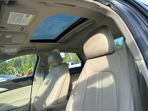Used 2019 Lincoln MKZ Reserve w/ Reserve Plus Package FWD image 15
