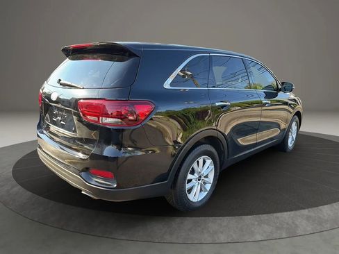 Used 2019 Kia Sorento L FWD image 5