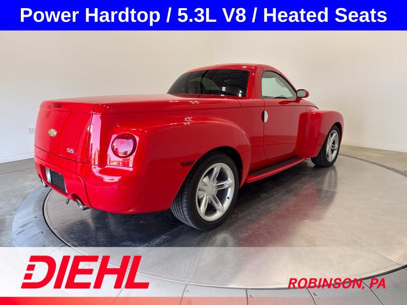 Used 2004 Chevrolet SSR w/ Preferred Equipment Group RWD image 10