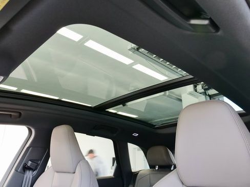 New 2025 Audi Q5 Prestige image 32