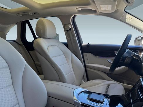 Certified 2020 Mercedes-Benz GLC 300 4MATIC image 30