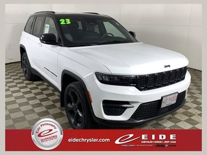 Used 2023 Jeep Grand Cherokee Altitude