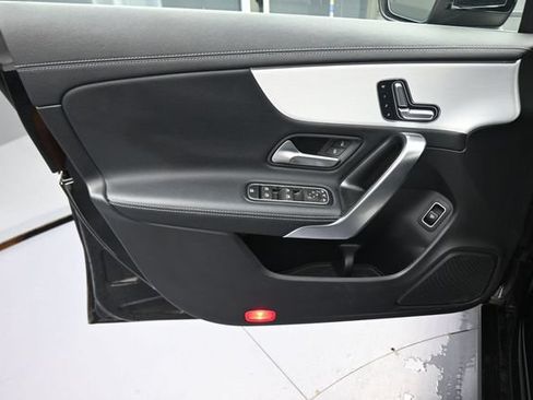 Used 2025 Mercedes-Benz CLA 250 image 20