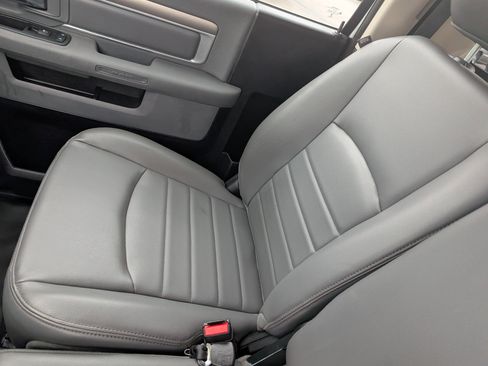 Used 2014 RAM 2500 Tradesman w/ Power & Remote Entry Group image 23