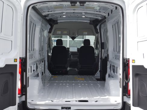 New 2026 Ford Transit 250 148 Medium Roof Extended AWD image 21