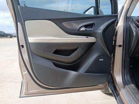 Used 2019 Buick Encore Sport Touring w/ Safety Package image 17