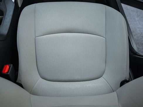 Used 2024 Toyota Corolla Cross LE w/ Moonroof Package AWD/4WD image 33
