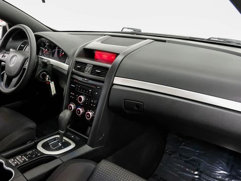 Used 2008 Pontiac G8 RWD image 12