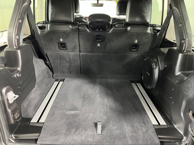 Used 2018 Jeep Wrangler Unlimited Rubicon w/ Dual Top Group AWD/4WD image 42